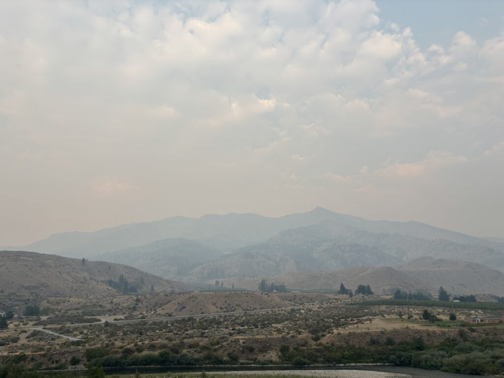 Poor air quality. Hard to tell from the picture.